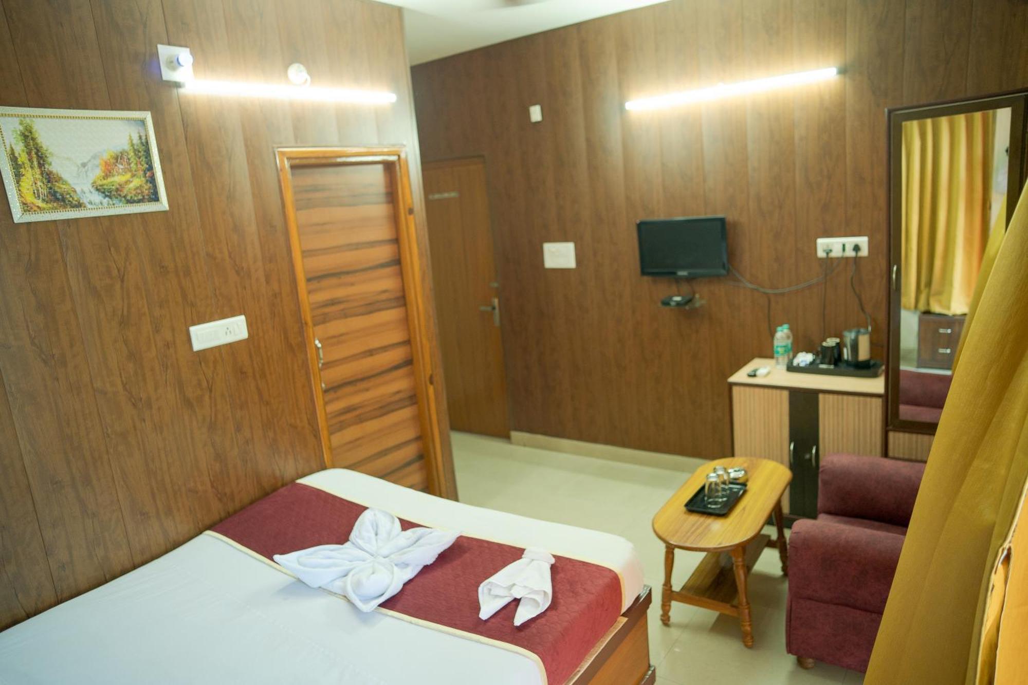 Hotel Ta-Tin Durgāpur 外观 照片