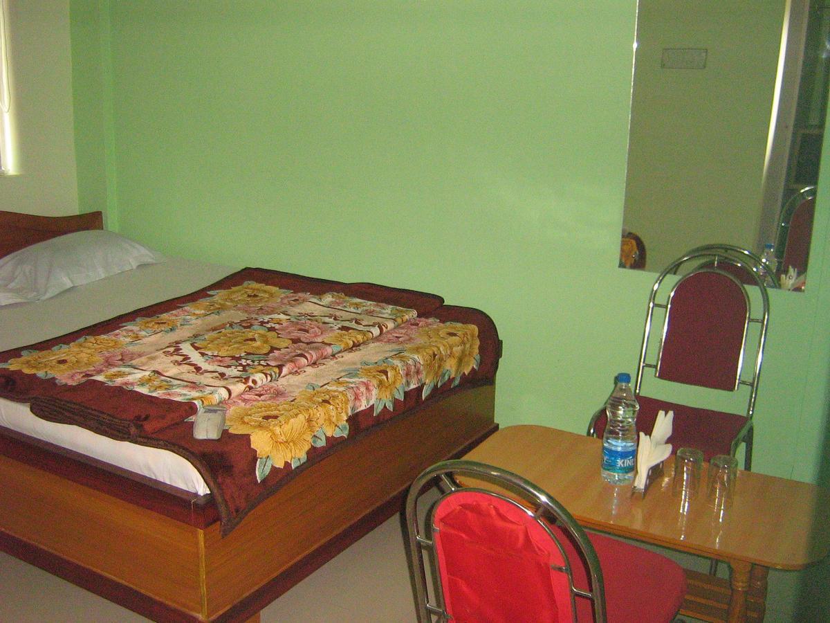Hotel Ta-Tin Durgāpur 外观 照片